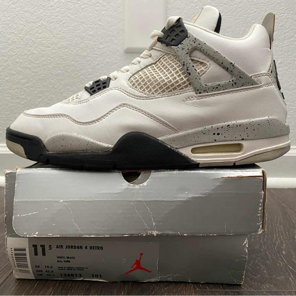 AIR JORDAN RETRO 4 WHITE CEMENT/ white black cement/ size 11.5